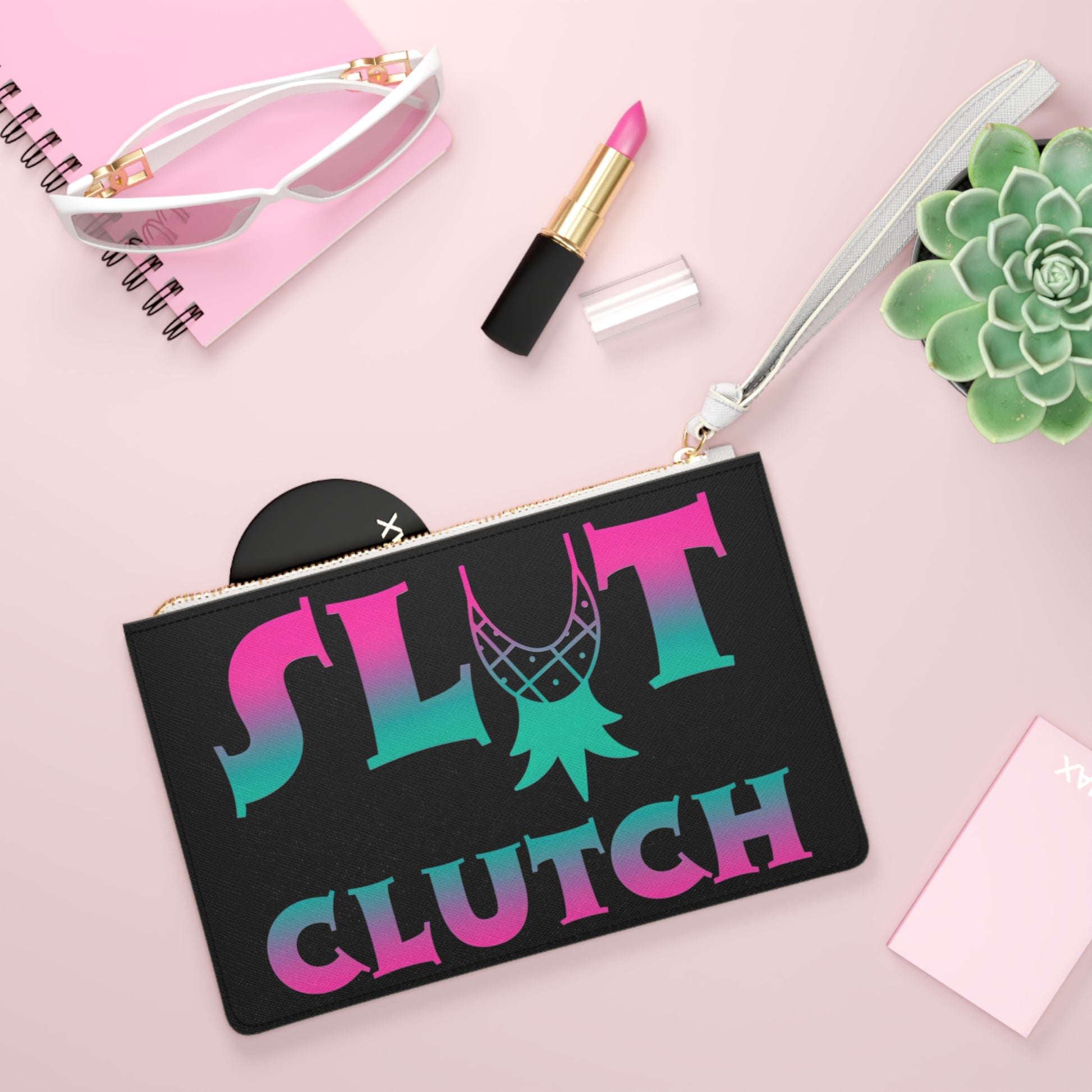 S L U T Clutch